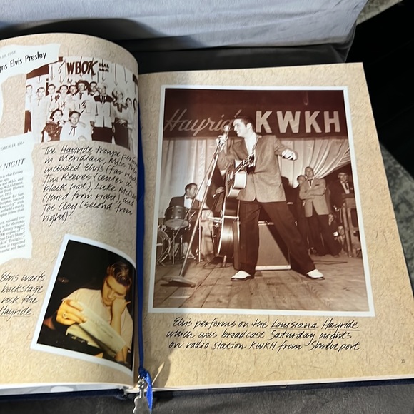 Elvis Gold Metallic Impression Collector Cards and Elvis Commemorative Book - Picture 10 of 12